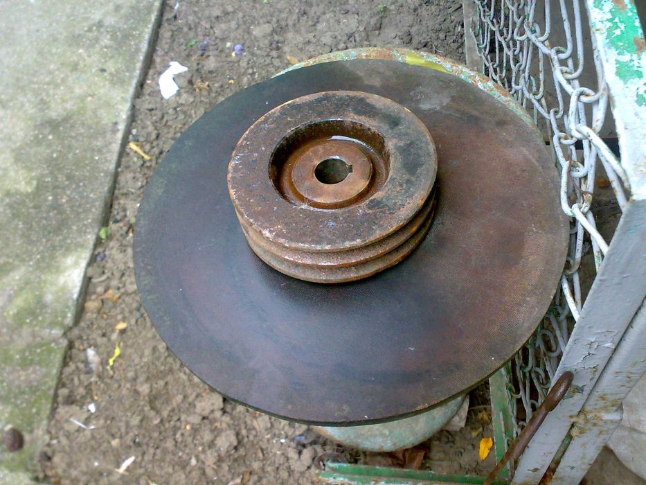 Запчасти .шкив 165-28 2р Б.7кг .Новый.