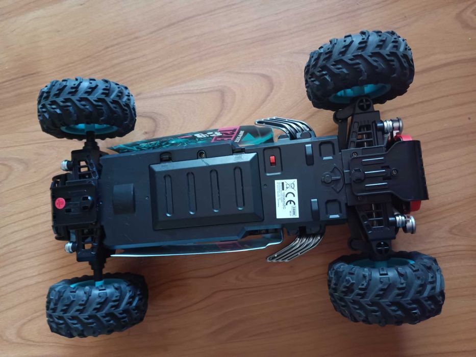 Carro RC BEAST 83 Off-Road – Sem Comando