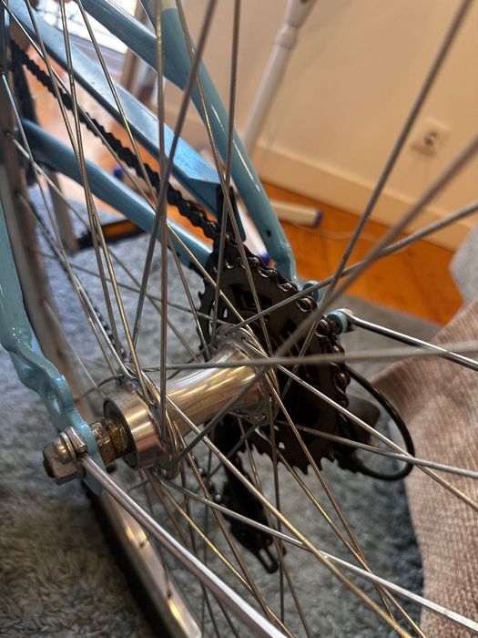 Bicicleta nova para passear