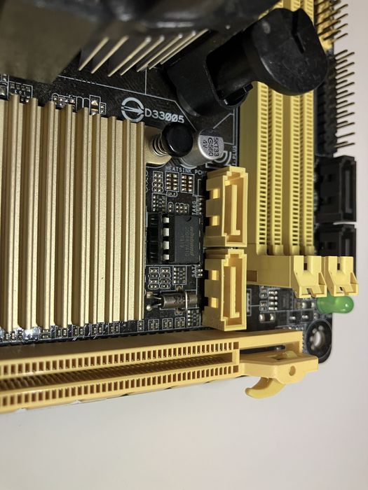 Asus H81i-Plus+i5 4440+box chłodzienie