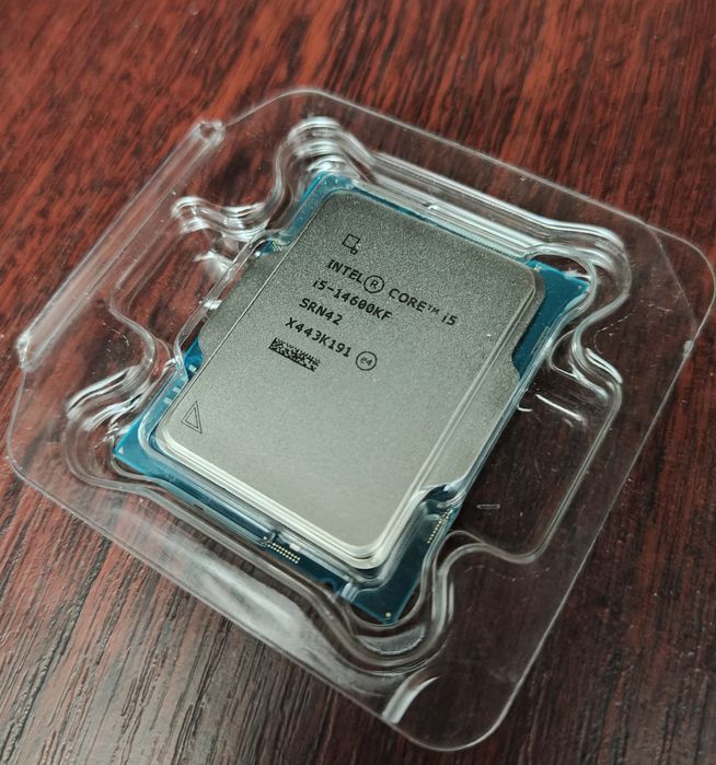 Intel Core i5-14600KF новий