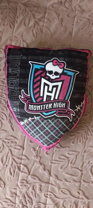 Подушка Monster High
