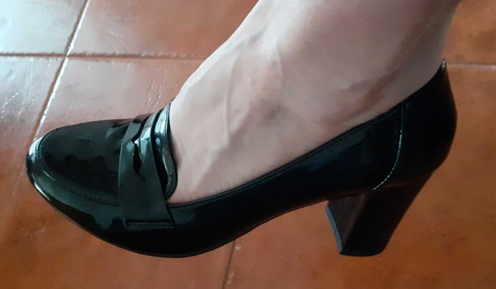 Sapatos salto pretos verniz 37