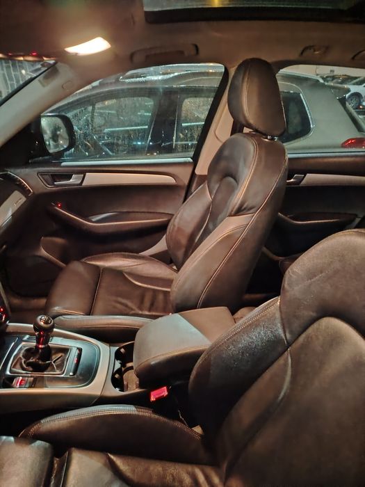 Audi Q5 Nacional 2.0 TDI 170CV 4x4 com Teto Panorâmico. Veja descrição