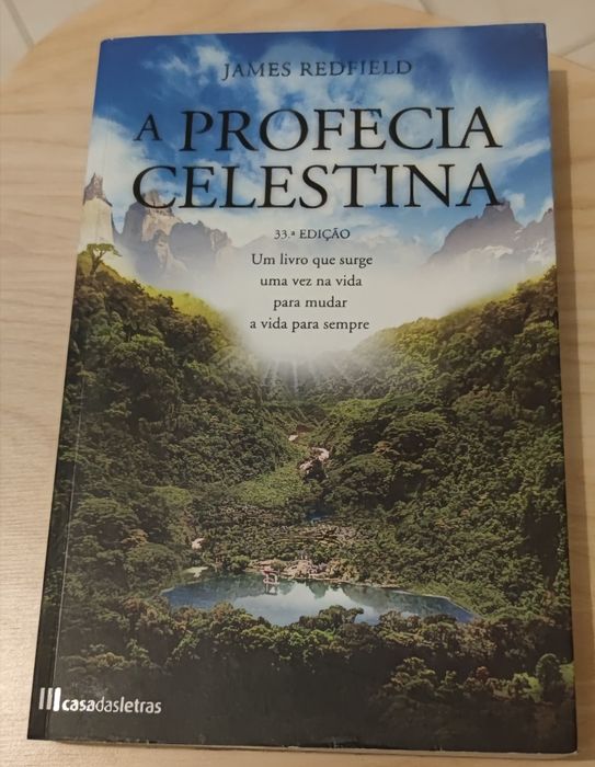 "A Profecia Celestina" escrito por James Redfield
