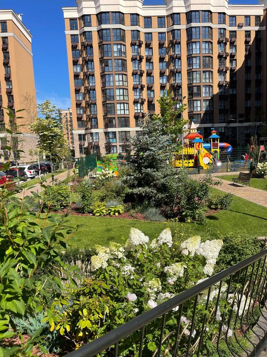 3к квар  94 м2 з докум  жк Софія Нова( Теремки)можливий кредит є Оселя