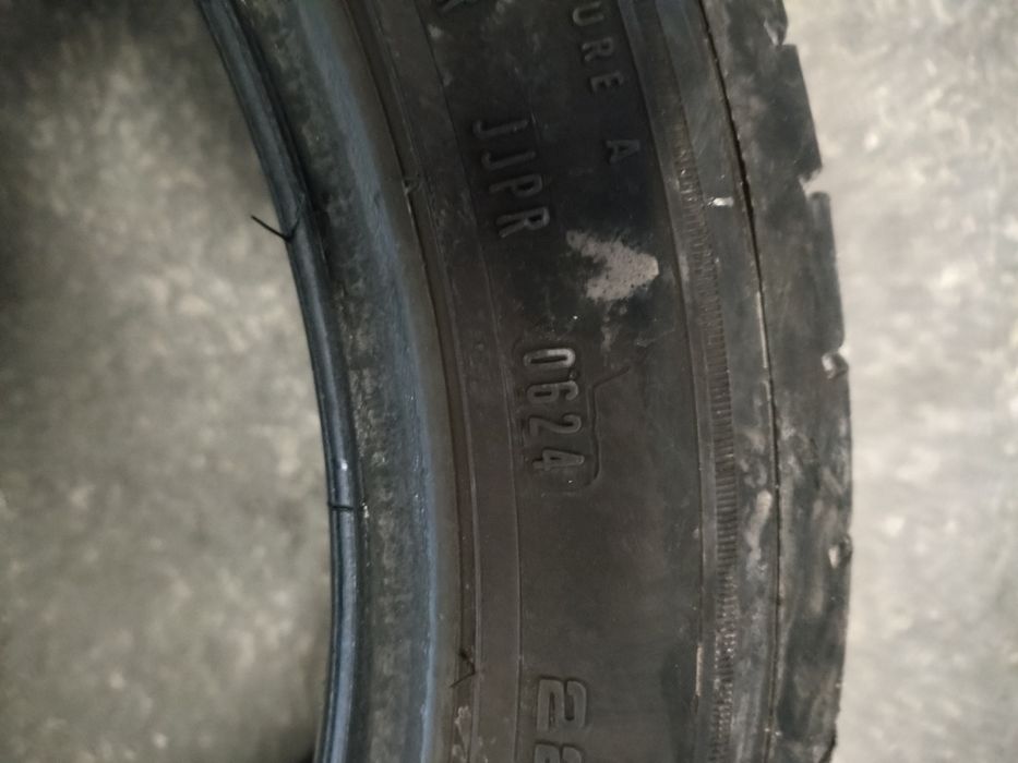 Pneu Goodyear em bom estado para desocupar do ano 2024