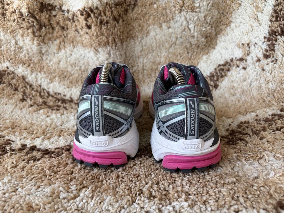 Кросівки brooks ravenna 7