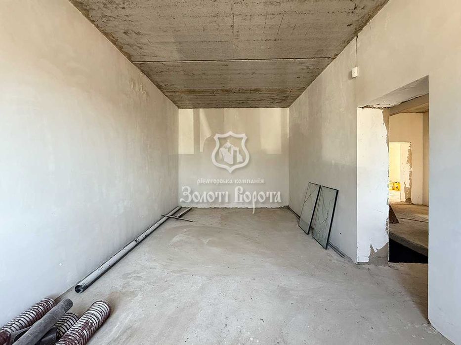 Будинок, 2 поверхи, ділянка — 0,8 га. с. Гавронщина, Макарівський р-н