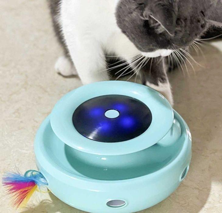 Інтерактивна іграшка для котів.