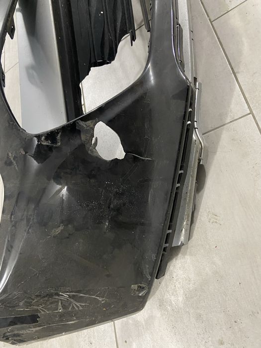 Бампер з решіткою Chevrolet Bolt Шевроле Болт під відновлення