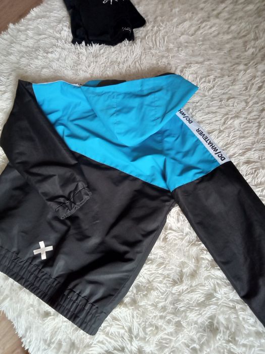 Kurtka wiatrówka chłopięca r.158