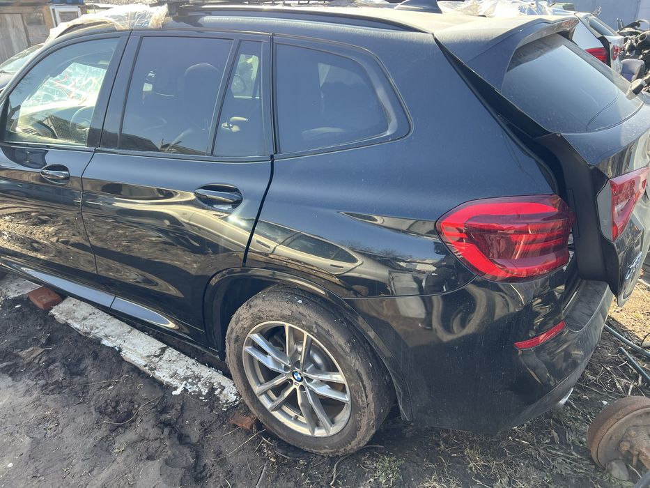 Четверті BMW X3 G01 - Передні і Задні, Ліві і Праві
