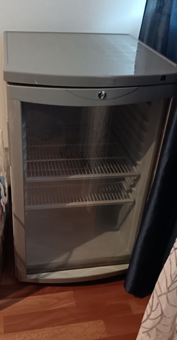 Frigorífico expositor 105 litros