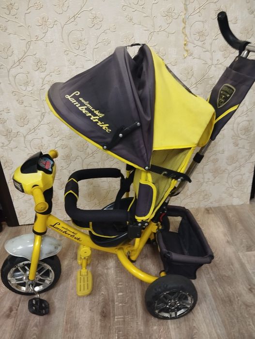 Велосипед дитячий з батьківською ручкою