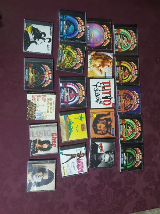 20 cd alguns ainda novos
