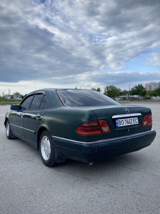 Mercedes w210 на автомате,газ/бензин