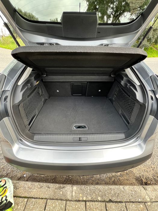 Citroën C4 1.5 BlueHDi Shine Pack EAT8, Diesel, Automático, Nacional