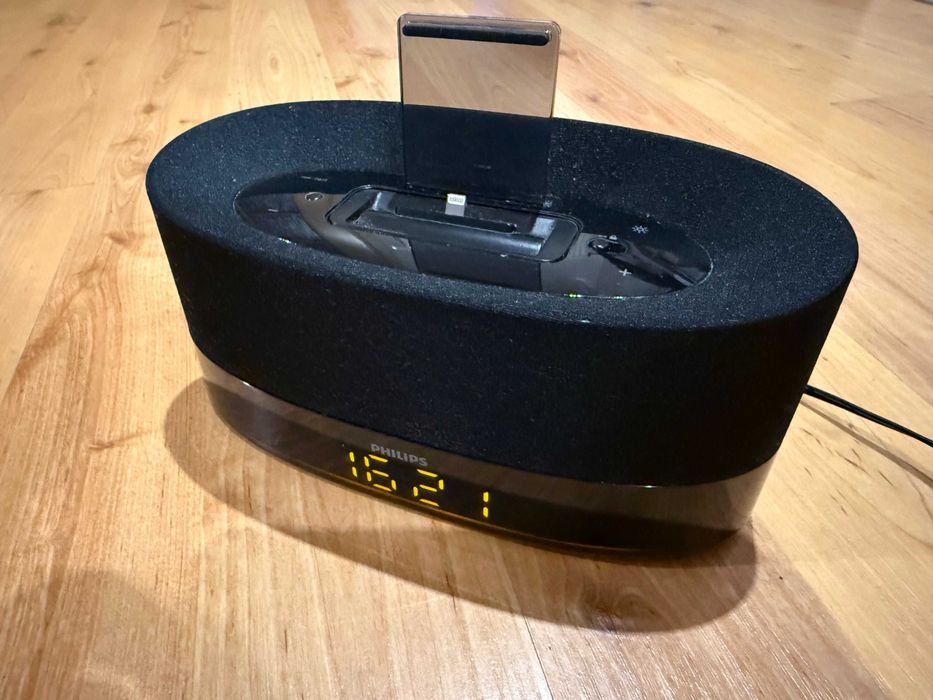 Stacja dokująca do APPLE iPhone iPad iPod głośnik Philips DS1600/12 AC