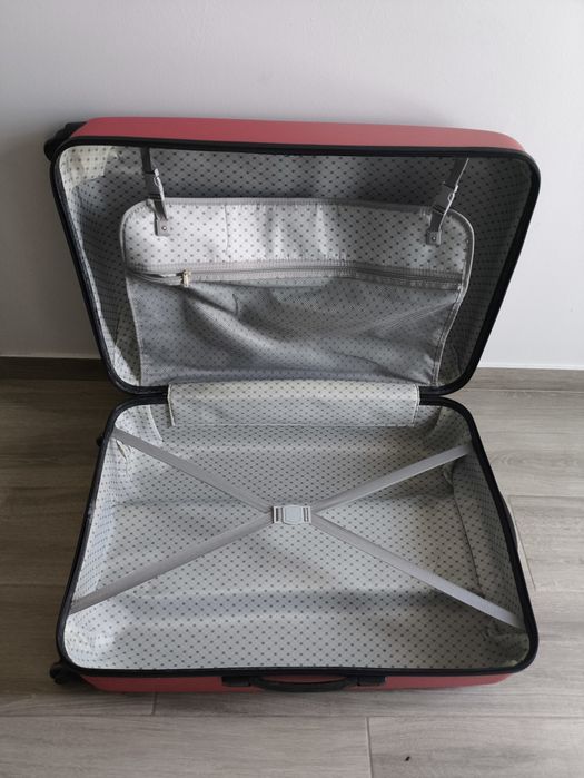 Mala de viagem XL em muito bom estado