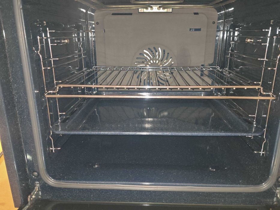 Używany piekarnik Samsung  NV75J3140BB/EO (czytaj opis)