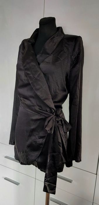 NOWY kombinezon kopertowy satynowy Asos M czarny