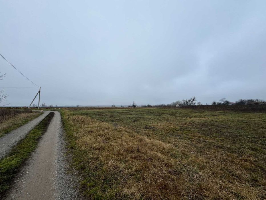 Продаж земельної ділянки під житлову забудову