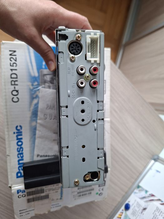 Radio samochodowe na kasety, wyjmowany panel Panasonic CQ-RD152N