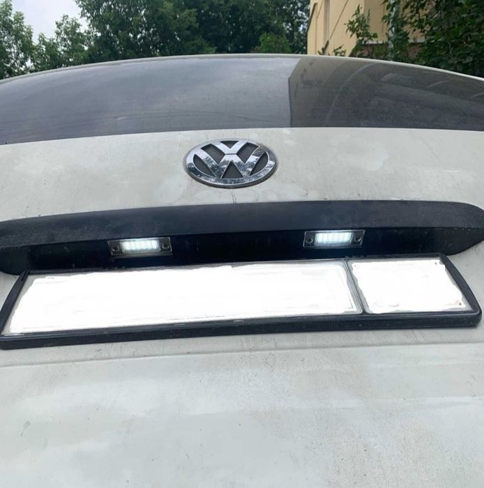 Подсветка номера VW / Skoda / Caddy / Touran / T5 / Passat B5 / SuperB
