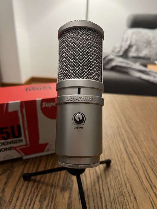 Mikrofon Superlux e205U