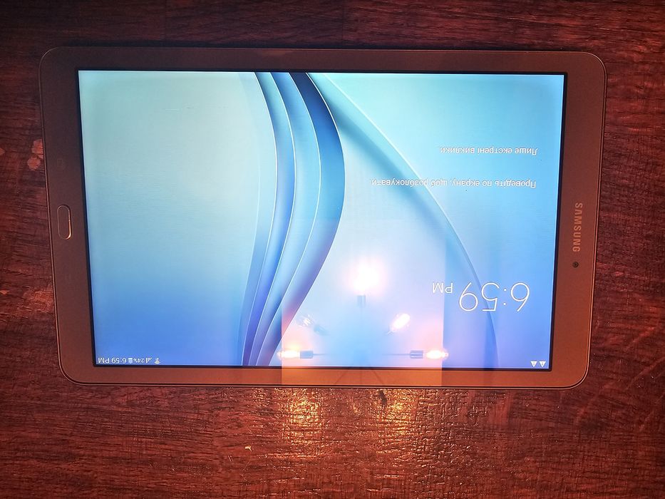 Планшет Samsung galaxy tab E