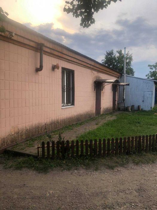 Продаж торгового приміщення