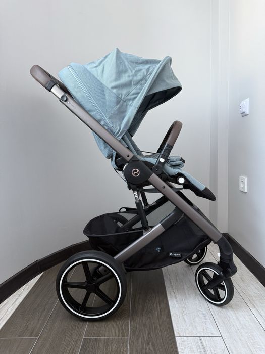 Cybex Balios S Lux прогулка