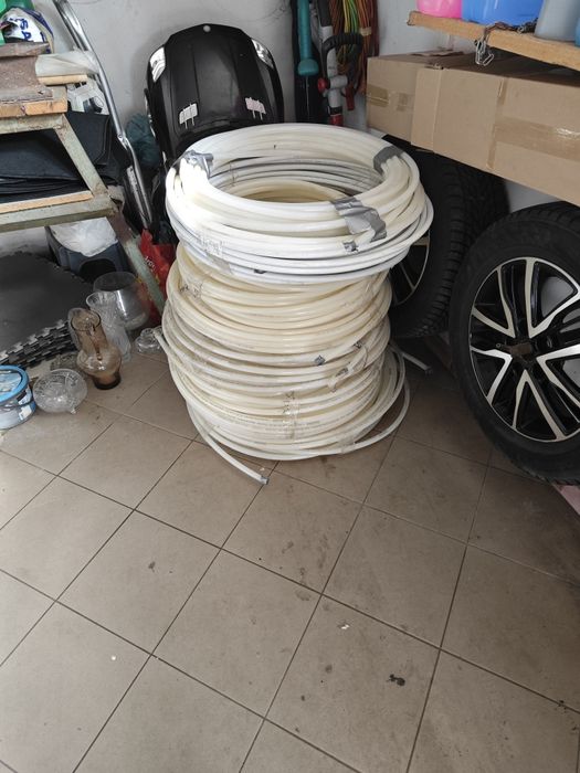 Rurki rury pex ogrzewanie podlogowe niemieckie zaworki do rozdzielacza