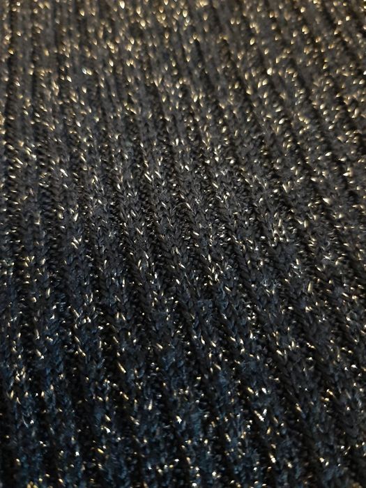 Святковий светр з золотом