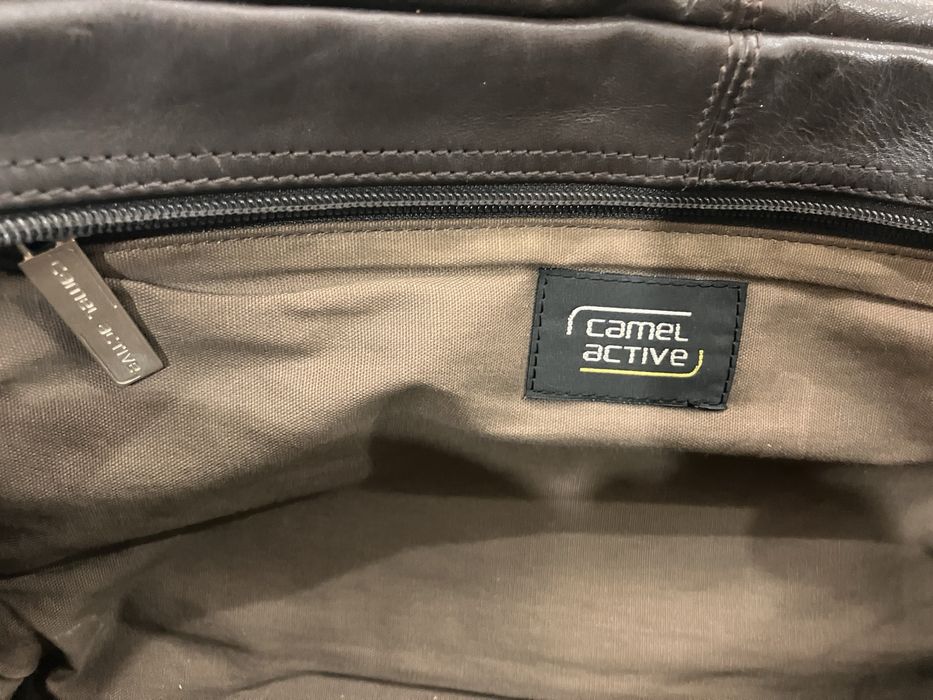 Pasta em pele Camel Active