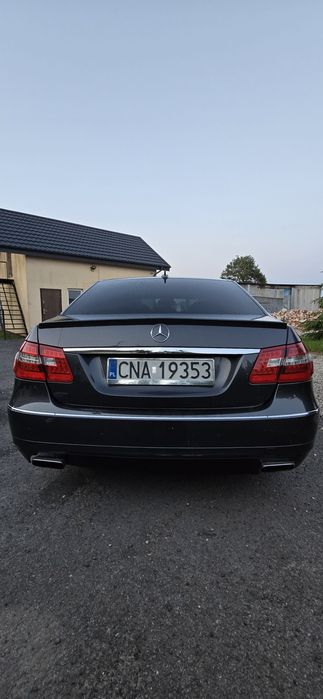 Mercedes W212 3 l V6