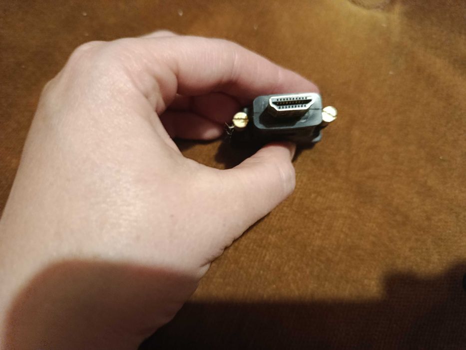 adapter HDMI-DVI-D