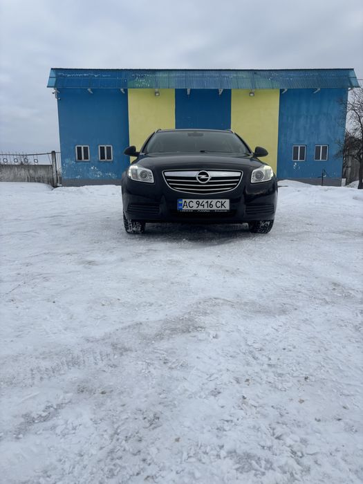 Продам овто опель інсігнія 2011 рік