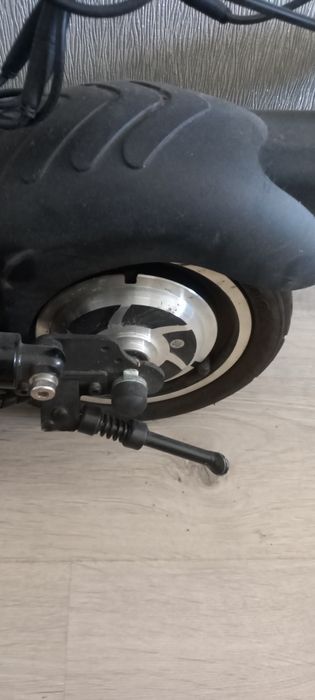 Продам электросамокат кросер т4