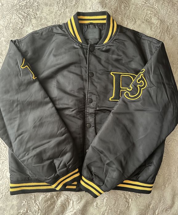 Чоловічий бомбер новий