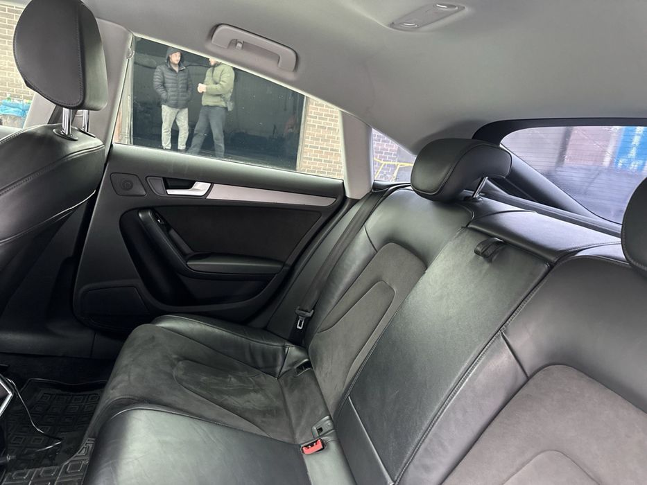 Продам ауді а5 офіціальний 2012 рік , повний привід , в ДТП не був