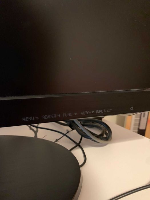 Monitor LG LED como novo c/ caixa