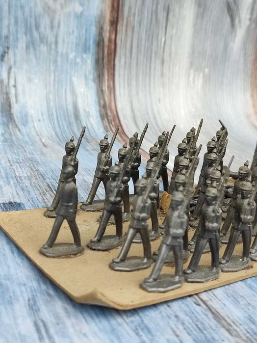 Stare kolekcjonerskie Żołnierzyki ołowiane  - Piechota