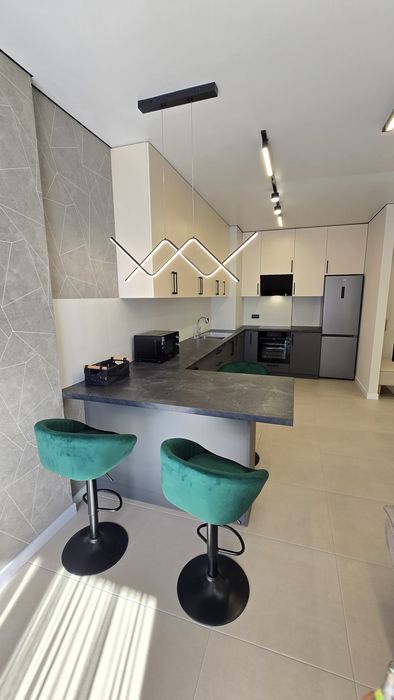 Аркадия / ЖК "Еллада"   2-х комнатная квартира 70 кв. 11 этаж, балкон