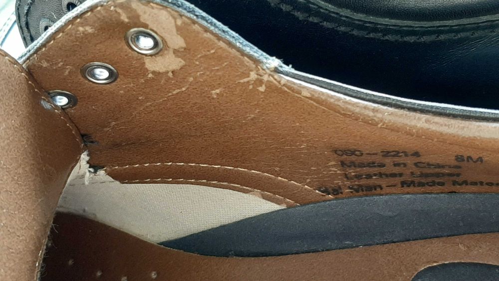 Buty wizytowe męskie czarne Dockers  roz 41