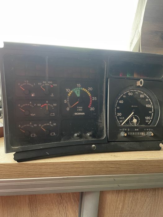 Zegary scania 4 dobry stan