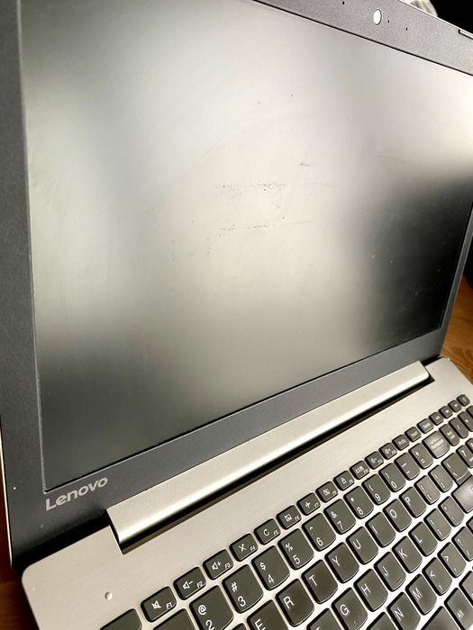 Lenovo IdeaPad 330 15IKB 15.6" Intel Core I5-8250U 4GB RAM