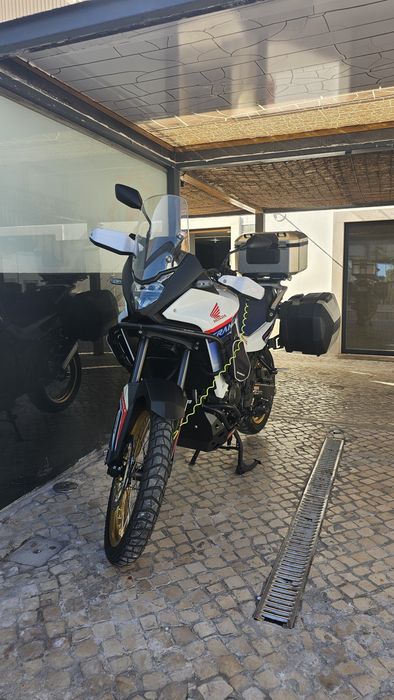 Honda Transalp 750 2023