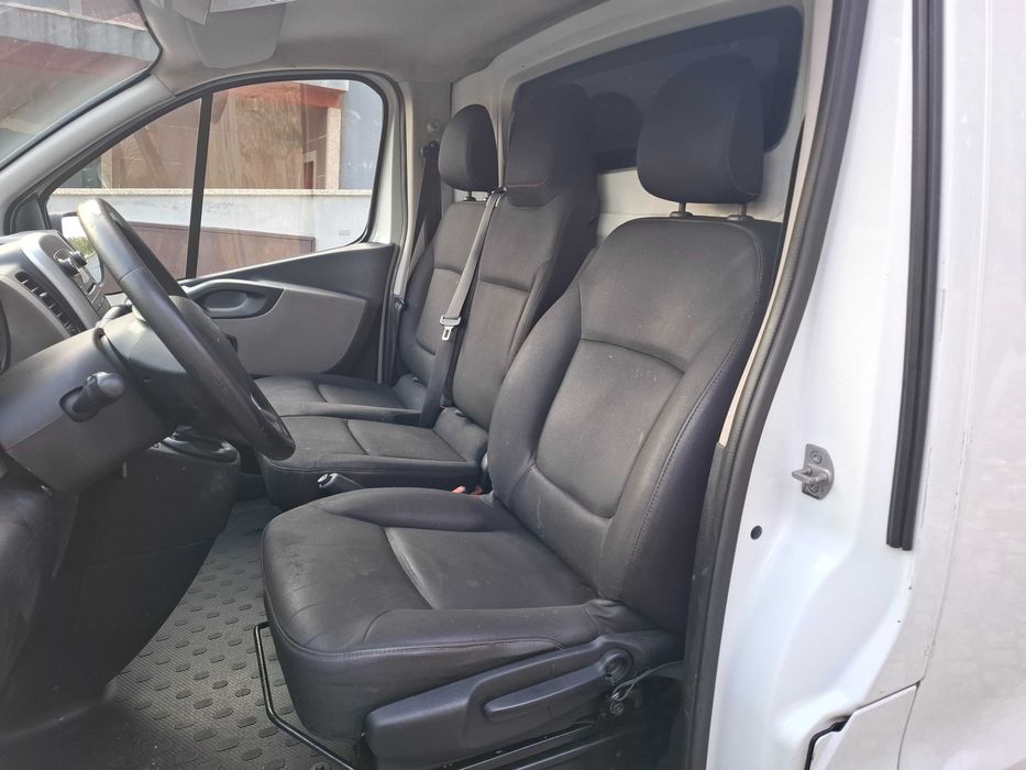 RENAULT TRAFIC 1.6 DCI 120CV LONGA MAXI NACIONAL DE 2019 (COM IVA DEDUTIVEL)